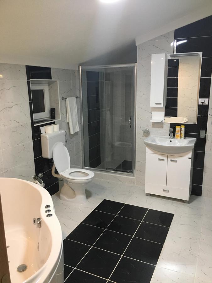 Bed And Breakfast Divanhana Novi Pazar Exterior foto