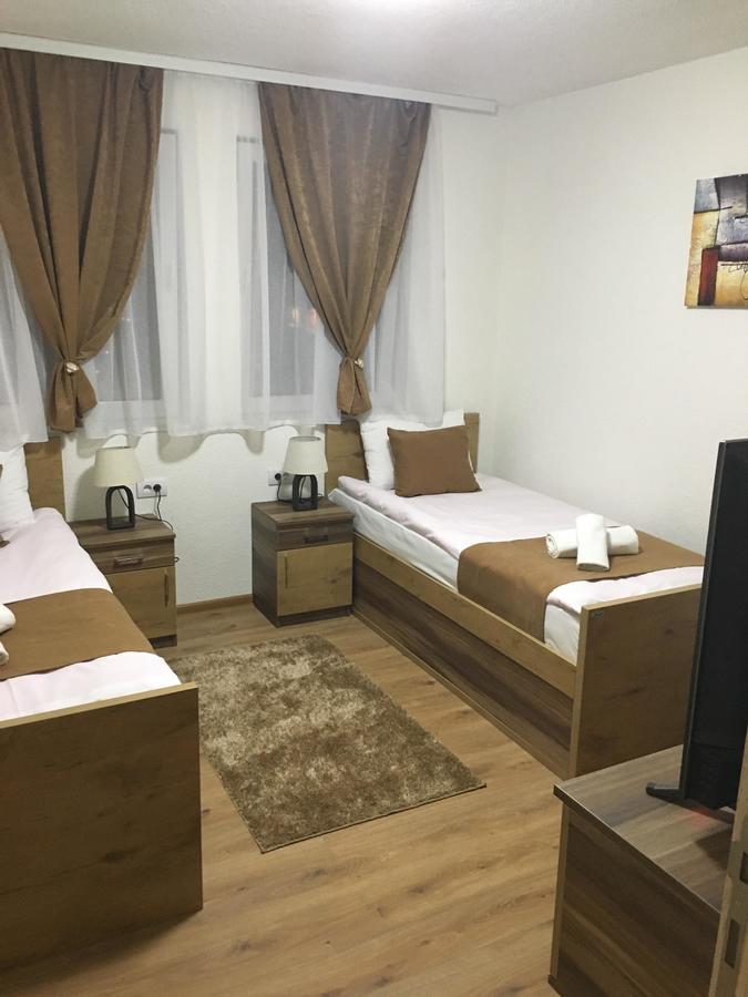 Bed And Breakfast Divanhana Novi Pazar Exterior foto