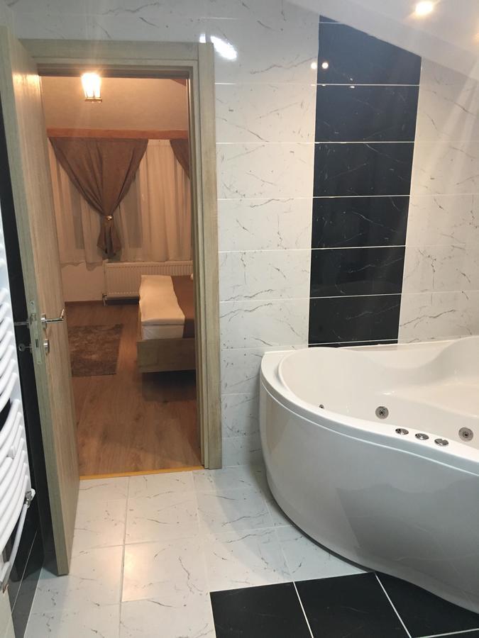 Bed And Breakfast Divanhana Novi Pazar Exterior foto